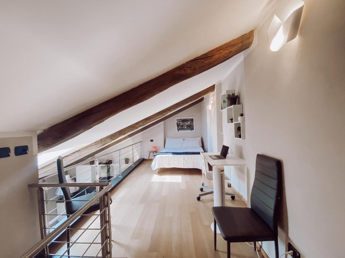 Historic Center Charming Apartment Free Wi-Fi Savigliano Exterior foto